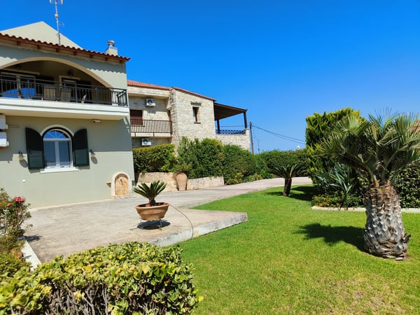 House in Varypetro - view 1