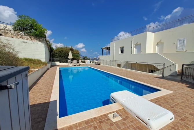 House in Plaka - view 1