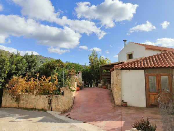 House in Manoliopoulo - view 1