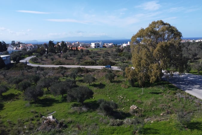 House in Chorafakia - view 1