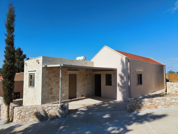 House in Vamos - view 1