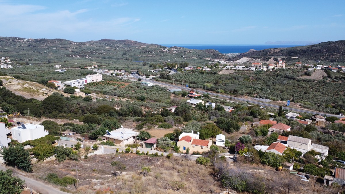 House in Melissourgeio - Image 3