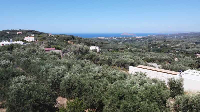 House in Xirokampi - view 1