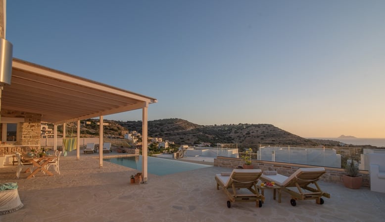 House in Pitsidia - view 1