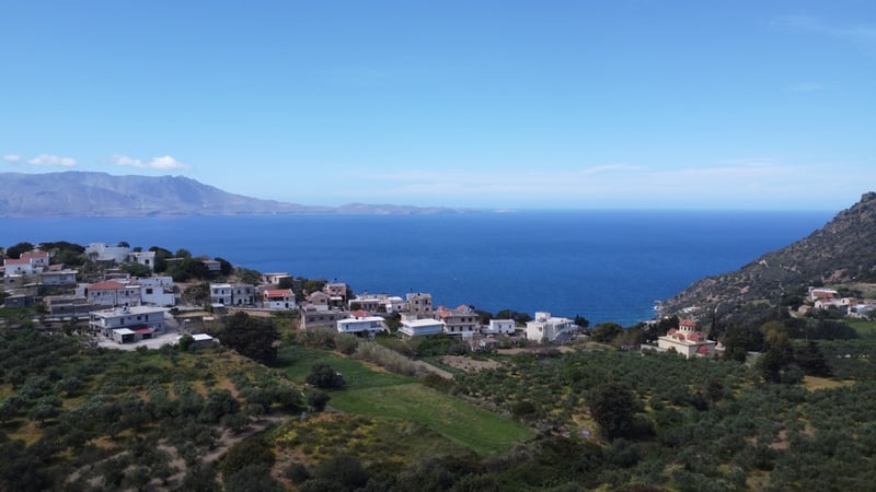 House in Ravdoucha - view 1