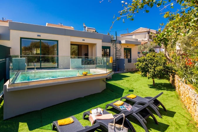 House in Kefalas - view 1