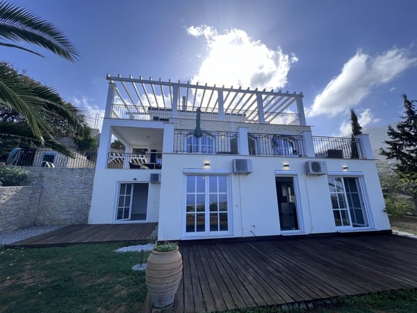 House in Kournas - view 1