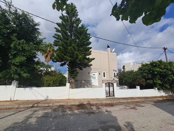 House in Kalathas - view 1