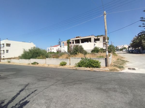 House in Kalathas - view 1