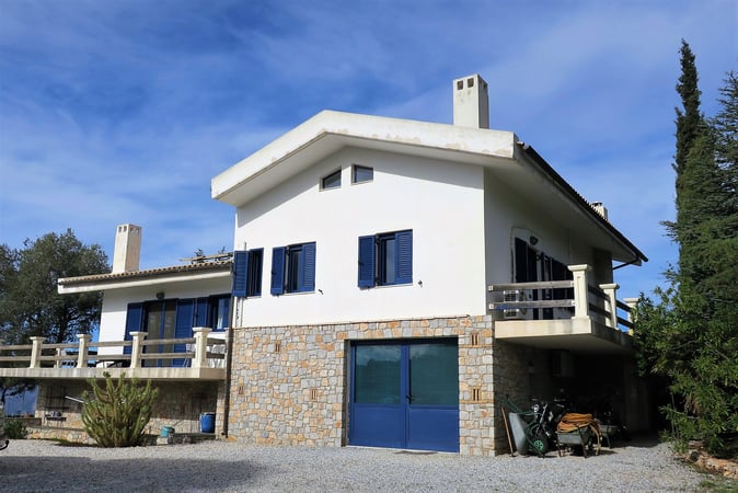 House in Drapanos - view 1