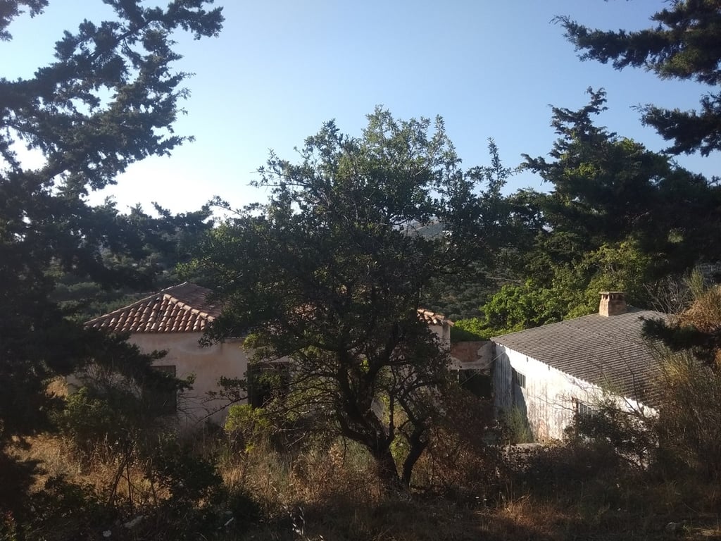 House in Plakalona - Image 2