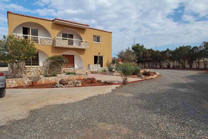 House in Paralimni - view 1