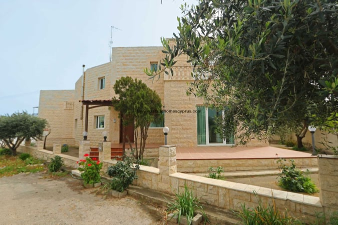 House in Paralimni - view 1