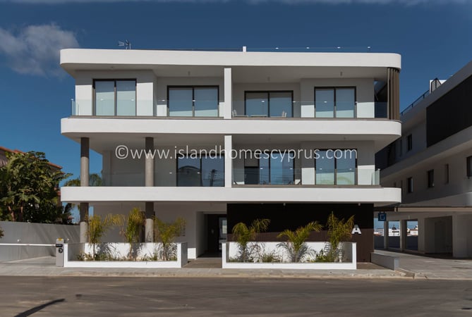 House in Paralimni - view 1