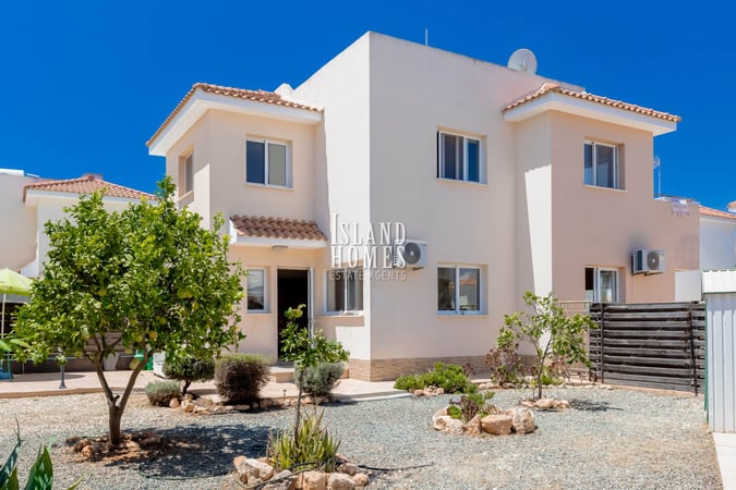 House in Paralimni - view 1