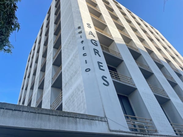 House in Loures - view 1