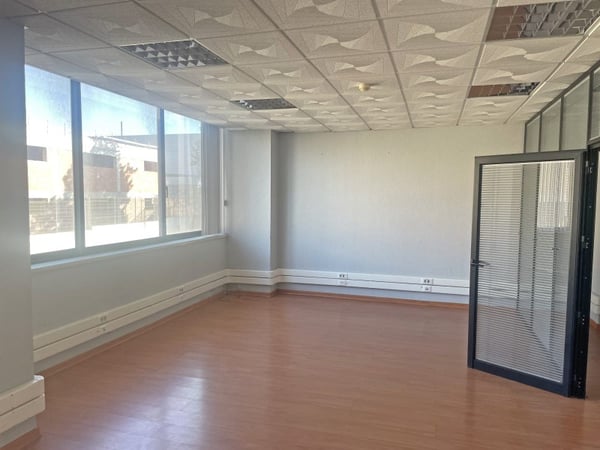 House in Loures - view 1