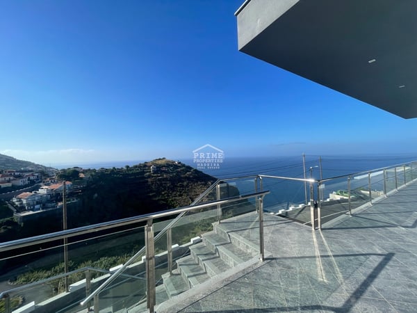 Villa in Ribeira Brava - view 1