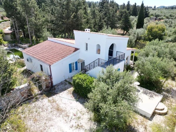 House in Xirosternion - view 1