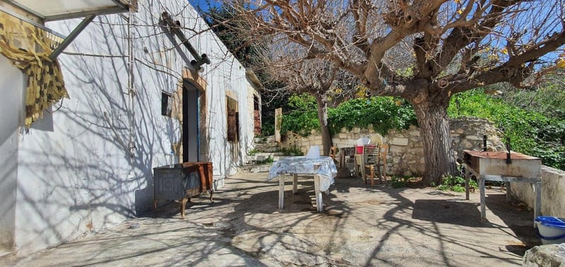 House in Aptera - view 1