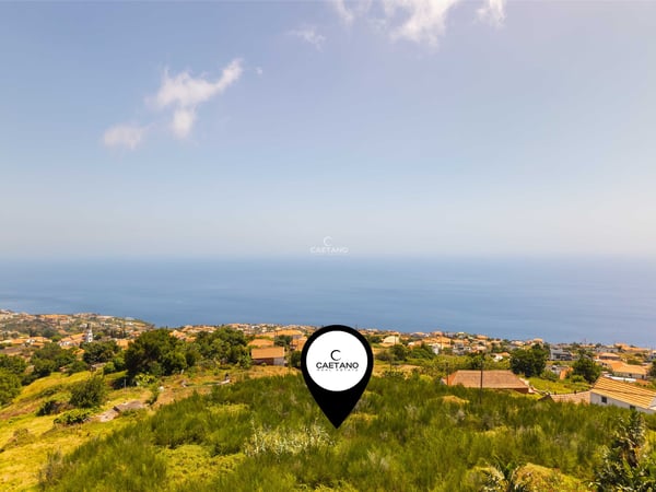Land in Estreito da Calheta - view 1