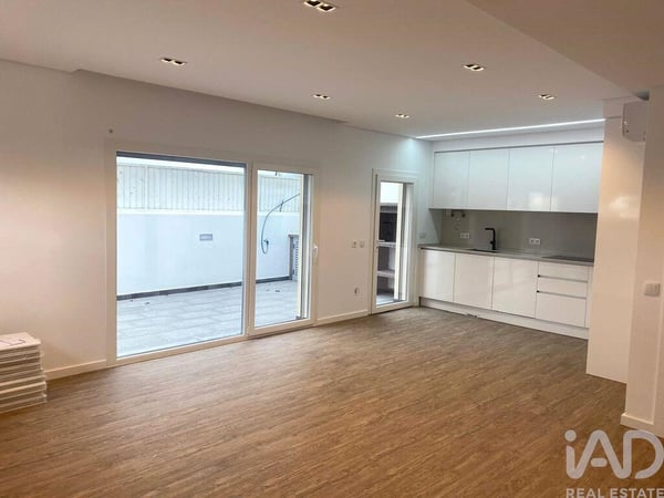 House in Fernao Ferro - view 1