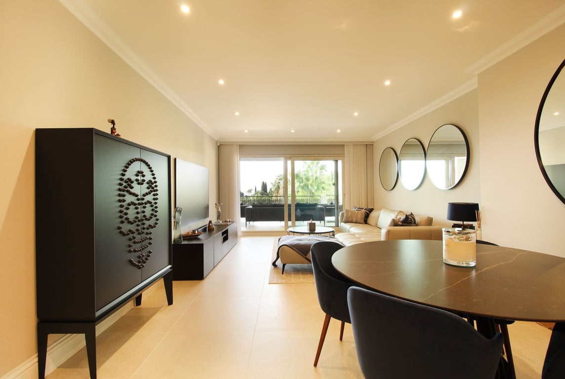 Apartment in Marbella - Image 2