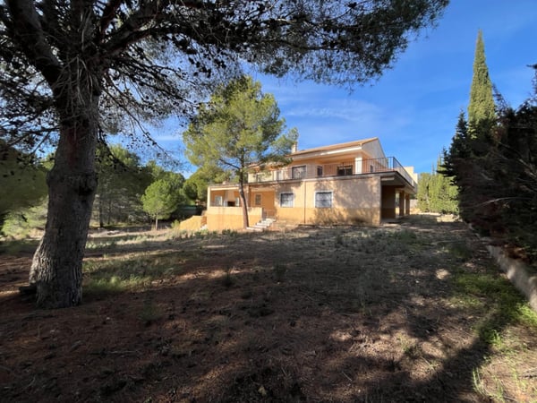 Villa in l'Alfas del Pi - view 1