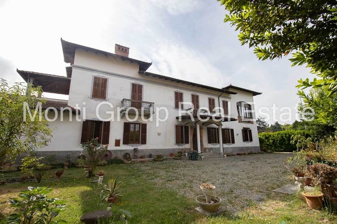 Villa in Visone - view 1