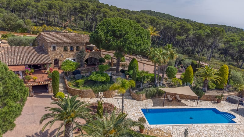 House in Vall-llobrega - view 1