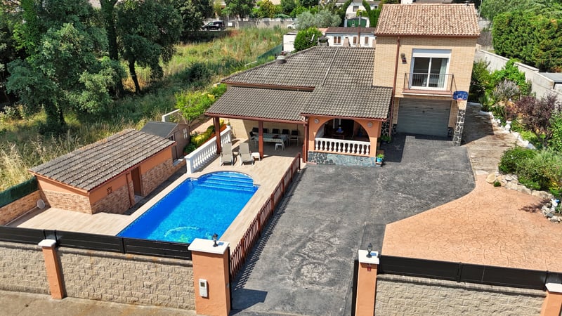 House in La Goba - view 1