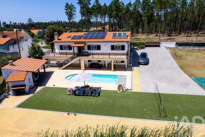 House in Cantanhede - view 1