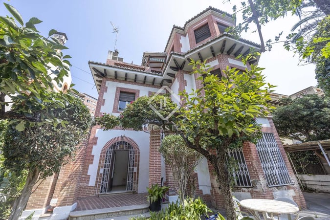 House in Valencia - view 1