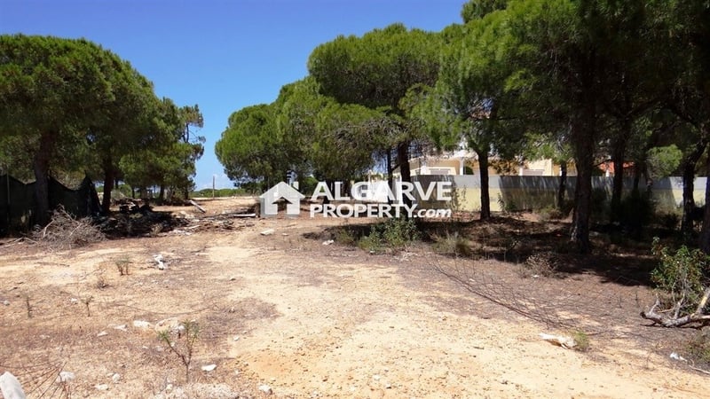 Land in Almancil - view 1