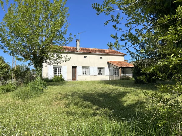 House in Chalais - view 1
