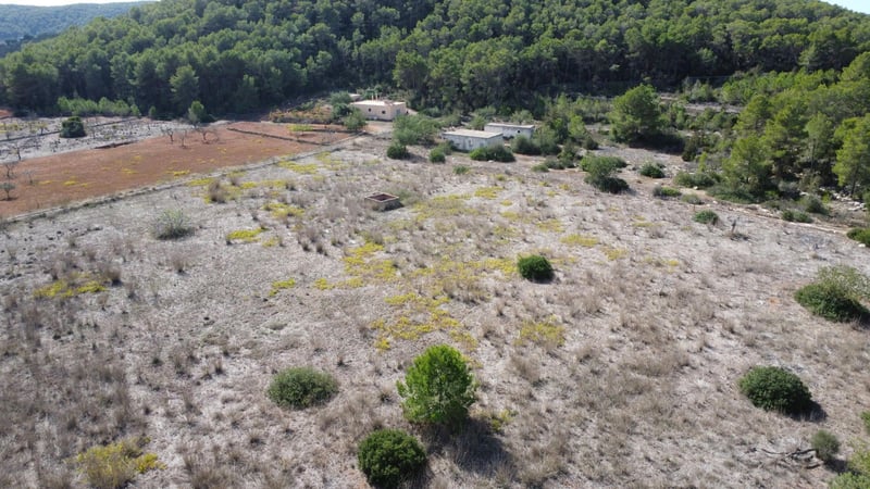 House in Santa Agnes de Corona - view 1