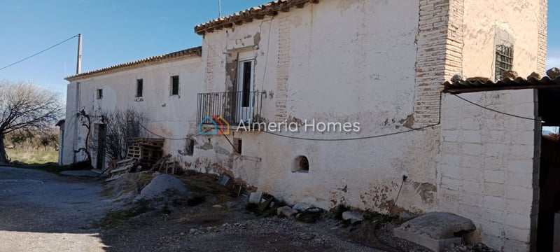House in Baza - view 1