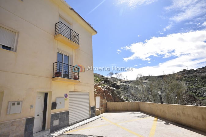 Apartment in Macael - view 1