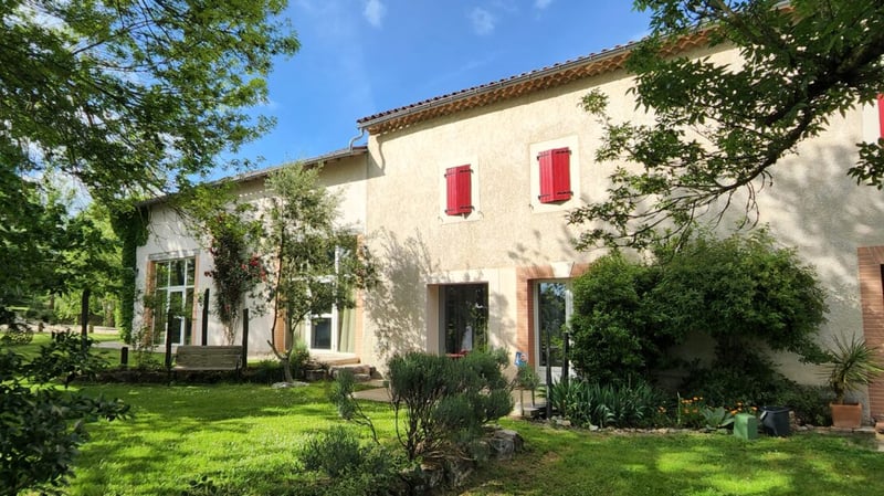 House in Castres - view 1