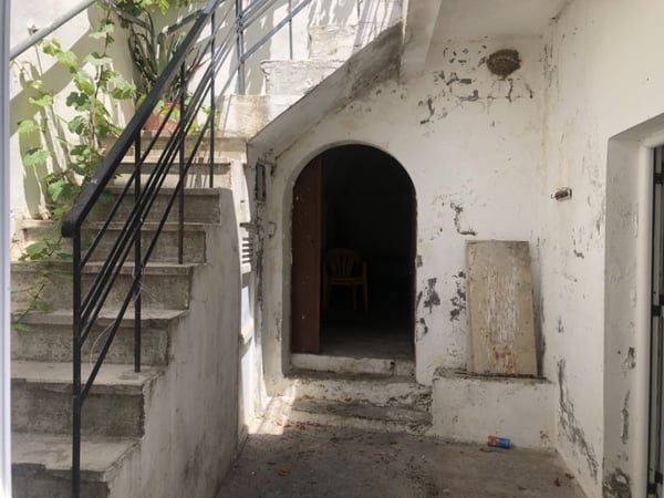 House in Amnatos - view 1