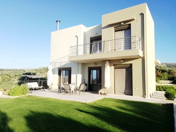 House in Adele - view 1