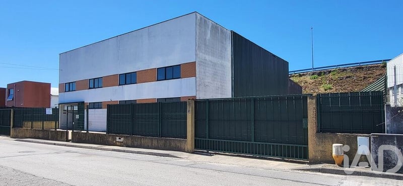 House in Oia - view 1