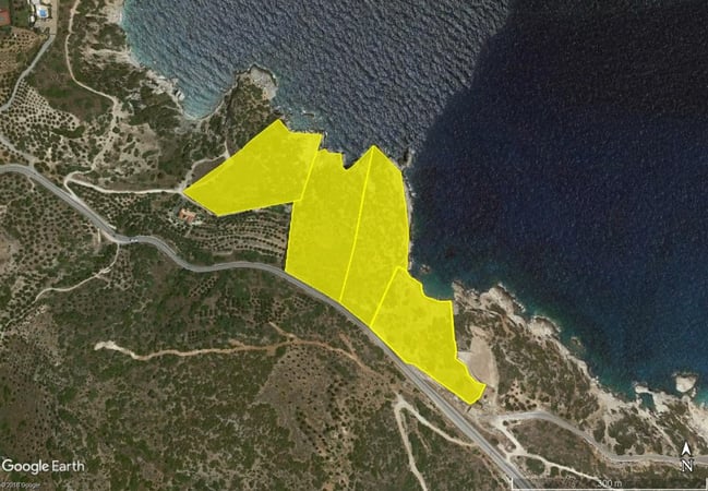 House in Agios Nikolaos - view 1