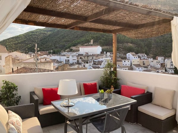 Villa in Chulilla - view 1