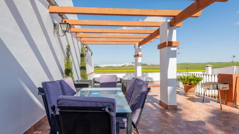 House in Villamartin - view 1