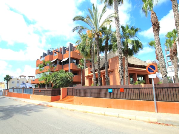 Apartment in Urbanizacion los Balcones - view 1