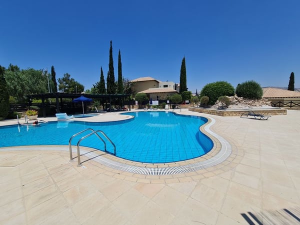 Apartment in Kouklia - view 1