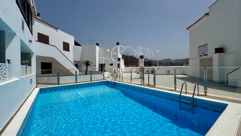 Apartment in Playa de Los Cristianos - view 1