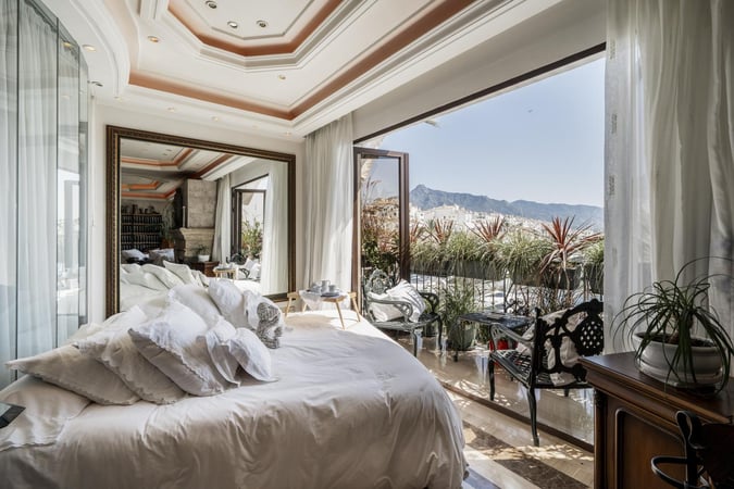 Apartment in Marbella - view 1