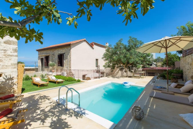 Villa in Mesi - view 1